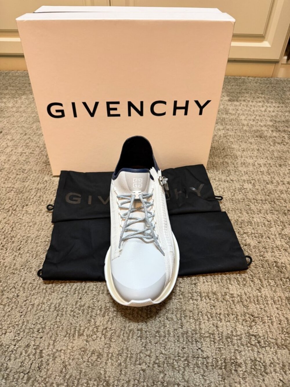 Givenchy Men's Spectre runner sneakers in synthetic leather and suede - Size 44 - Picture 5 of 16